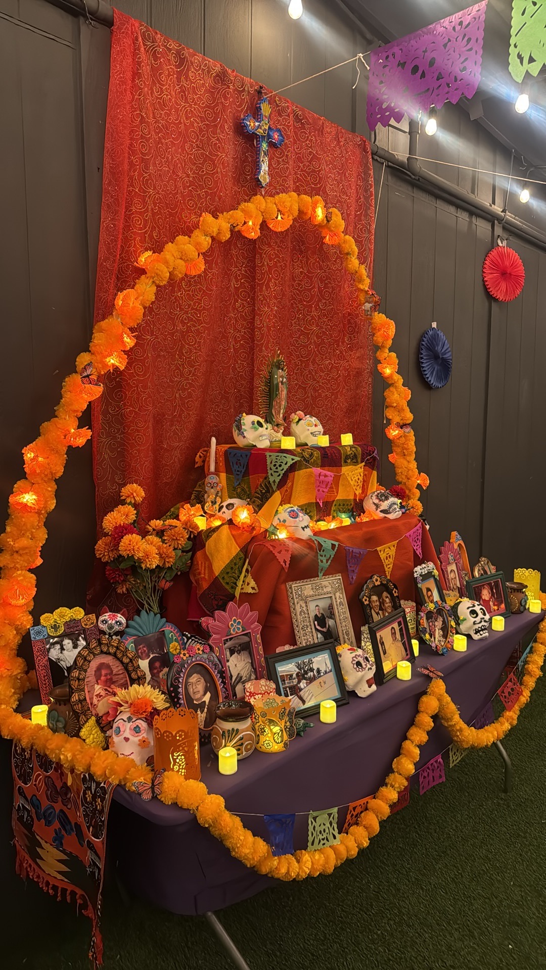 An example of an ofrenda which honors the loved ones that have passed away.